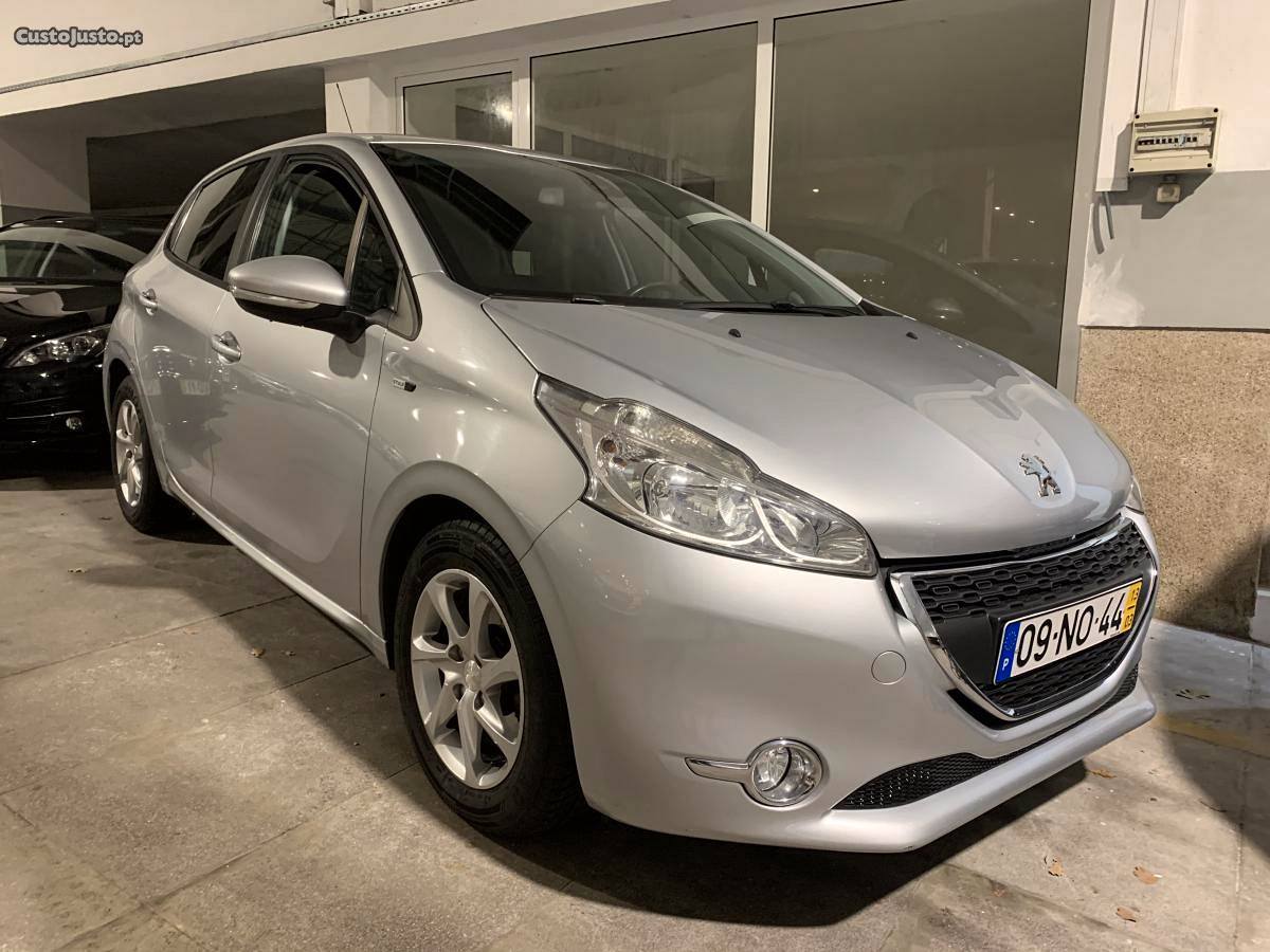 Peugeot 208 HDI Ocasião Março/13 - à venda - Ligeiros