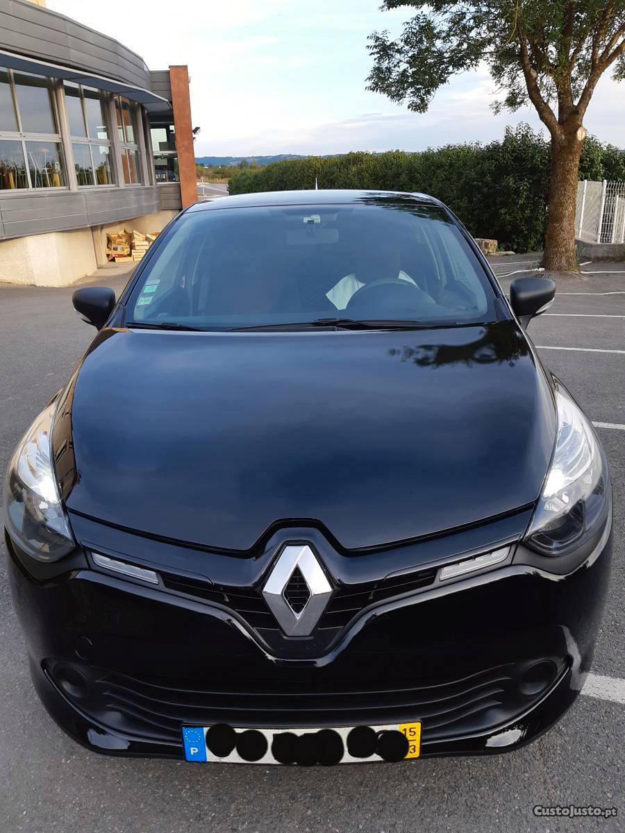 Renault Clio Renault clio 4 dci Março/15 - à venda -