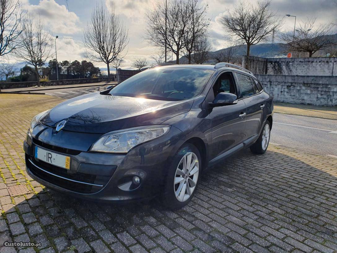 Renault Mégane Dynamique S Janeiro/10 - à venda - Ligeiros