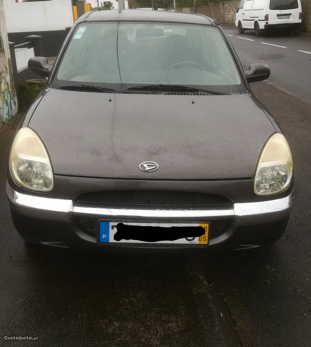 Daihatsu Sirion 1.0 Maio/00 - à venda - Ligeiros