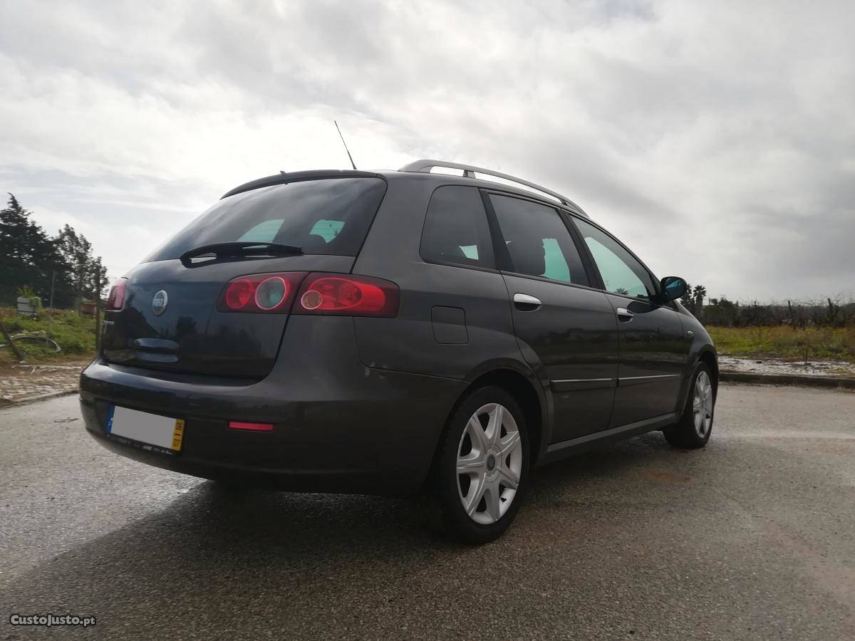 Fiat Croma 1.9 JTD - 150cv Julho/06 - à venda - Ligeiros