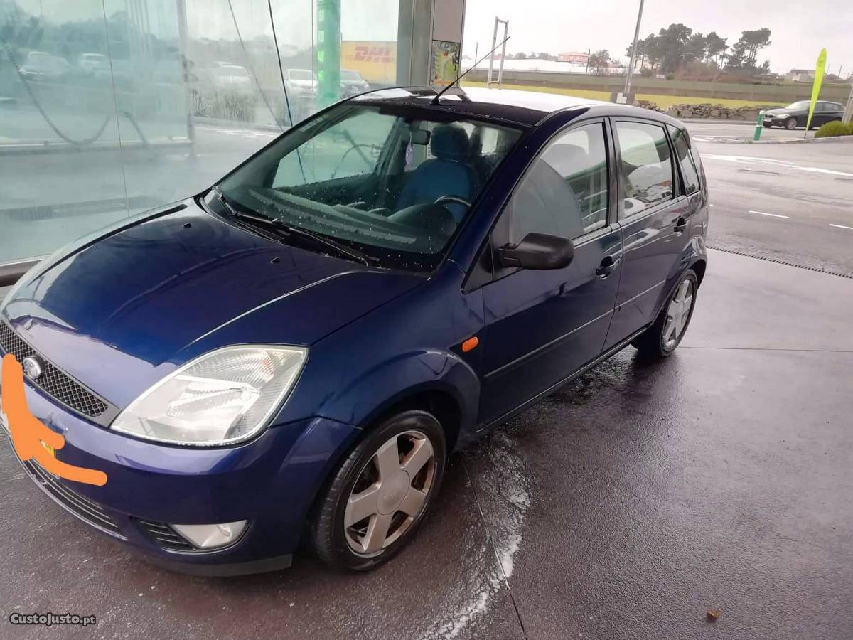 Ford Fiesta 1.25 ambiente Janeiro/04 - à venda - Ligeiros