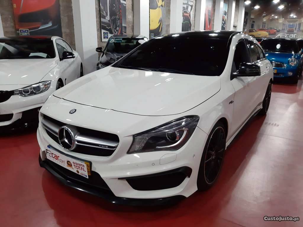 Mercedes-Benz CLA 45 AMG 4-Matic (381cv) Julho/15 - à venda