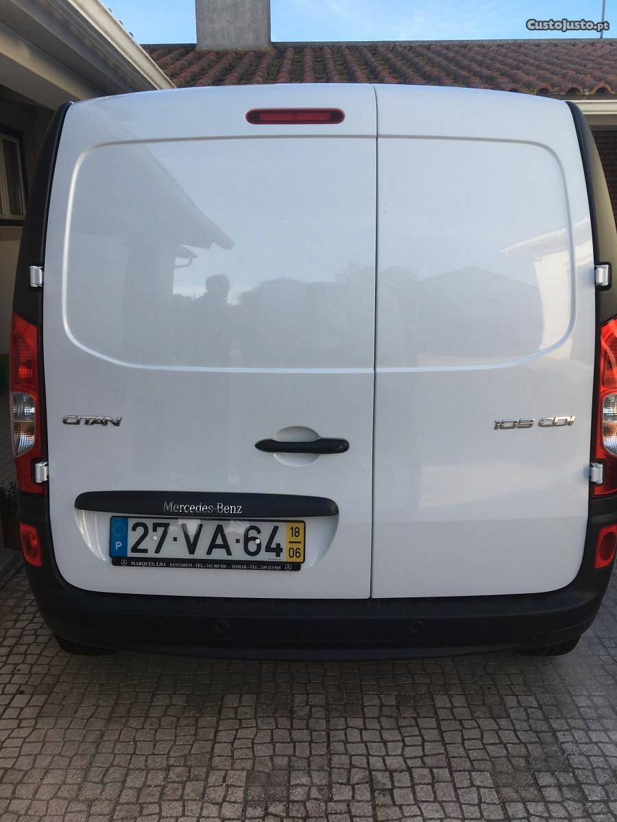 Mercedes-Benz Citan 109 CDI/31 LONGO Junho/18 - à venda -