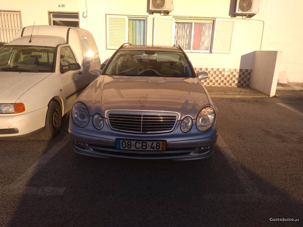 Mercedes-Benz E 220 Advargarde Abril/05 - à venda -