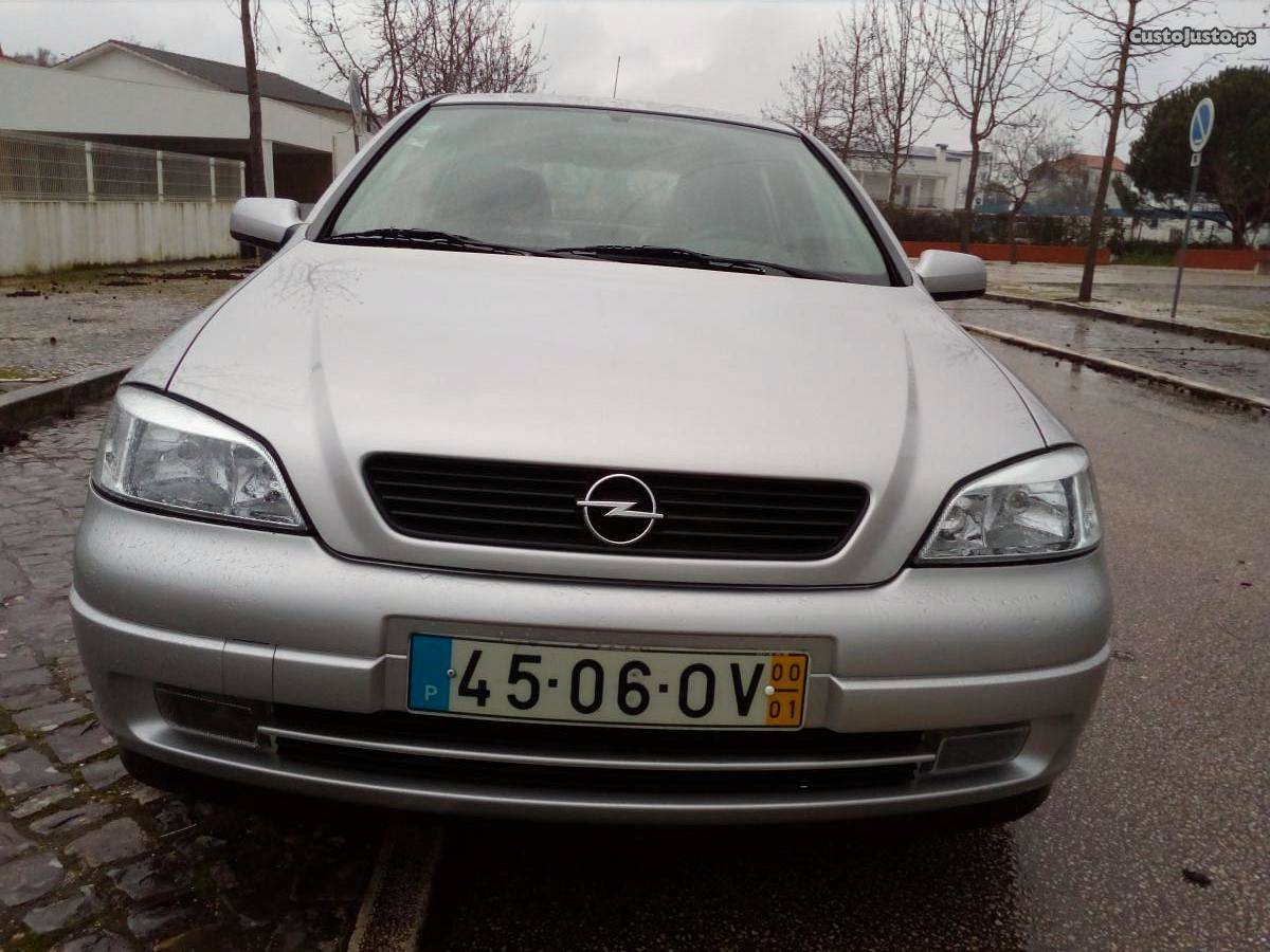 Opel Astra 1.4i 16v AC Janeiro/01 - à venda - Ligeiros