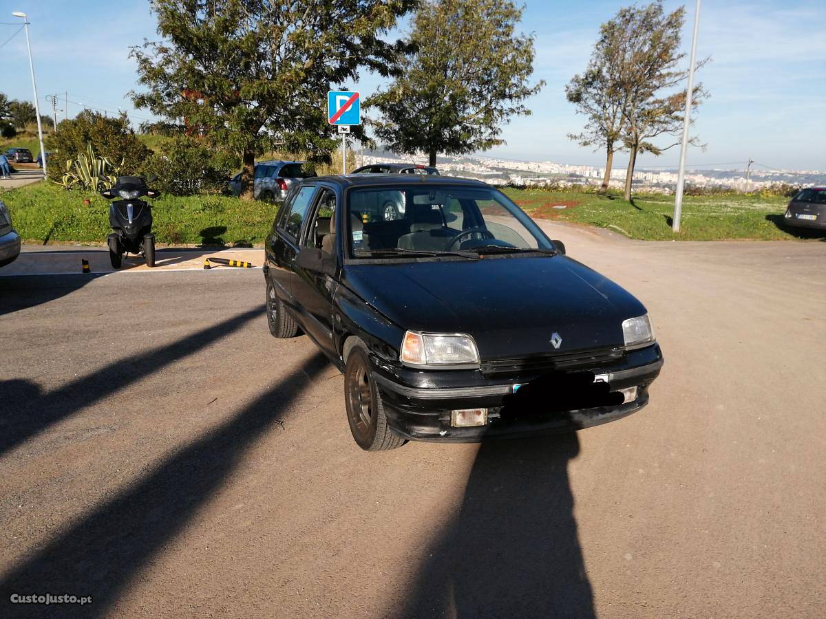 Renault Clio 1.2 Junho/93 - à venda - Ligeiros Passageiros,