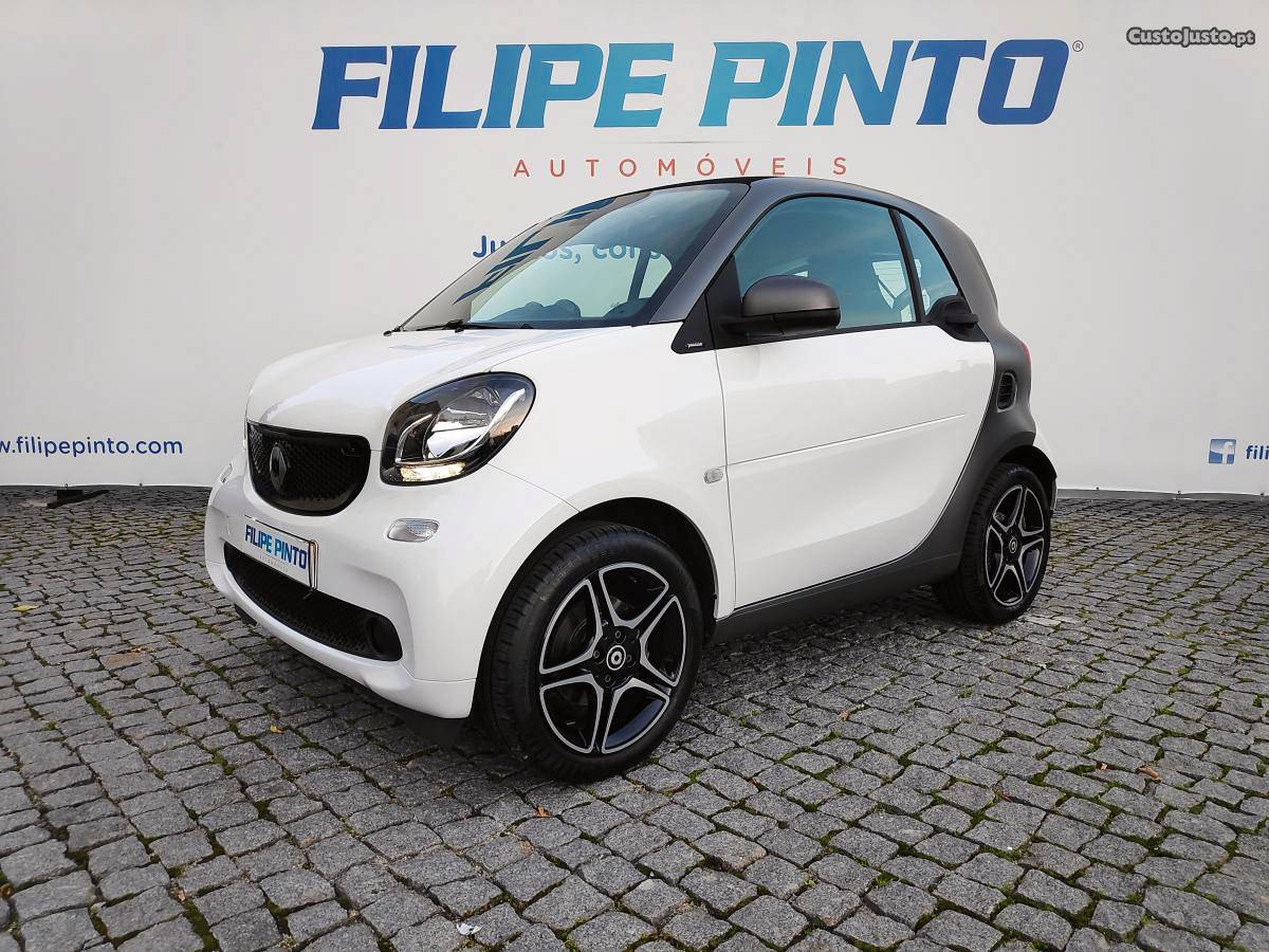 Smart ForTwo 0.9 Passion Cxa Auto Agosto/17 - à venda -