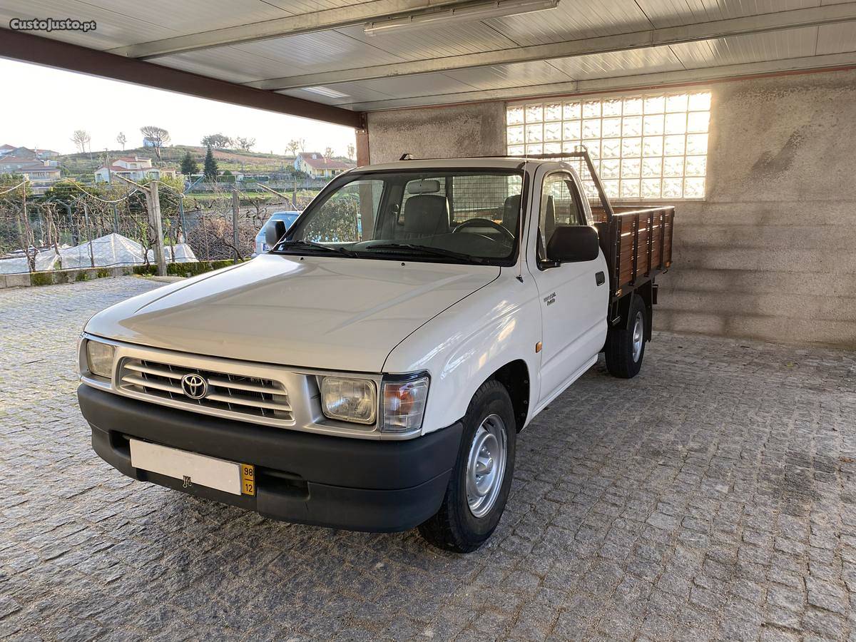 Toyota Hilux 2.4 pick up Dezembro/98 - à venda - Pick-up/