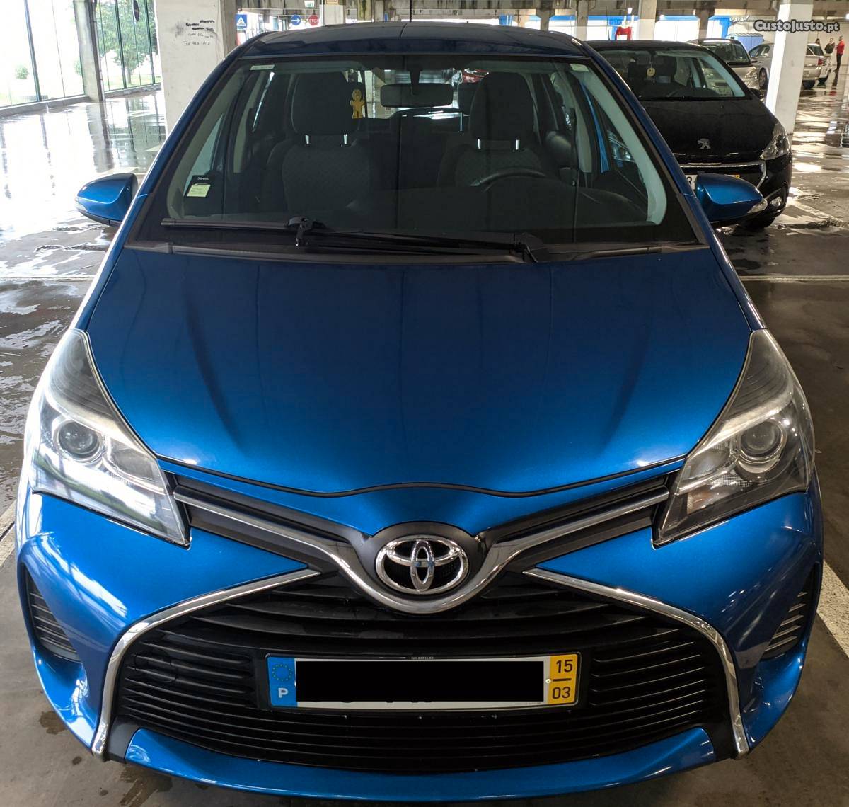 Toyota Yaris VVT-I cv Março/15 - à venda - Ligeiros