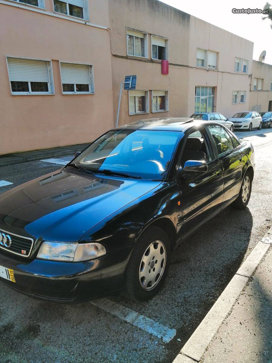 Audi A4 1.8i Junho/97 - à venda - Ligeiros Passageiros,