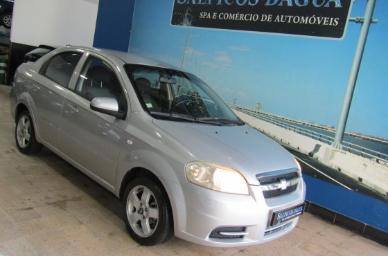 Chevrolet Aveo 1.2 LS - Salpicos D`Água, SPA e Comércio