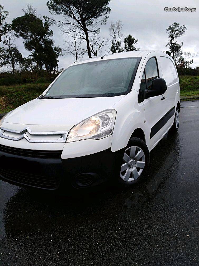 Citroën Berlingo 1.6 hdi de lug Março/11 - à venda