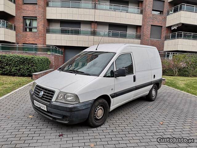 Fiat Scudo 1.9 D - 3L Novembro/06 - à venda - Comerciais /