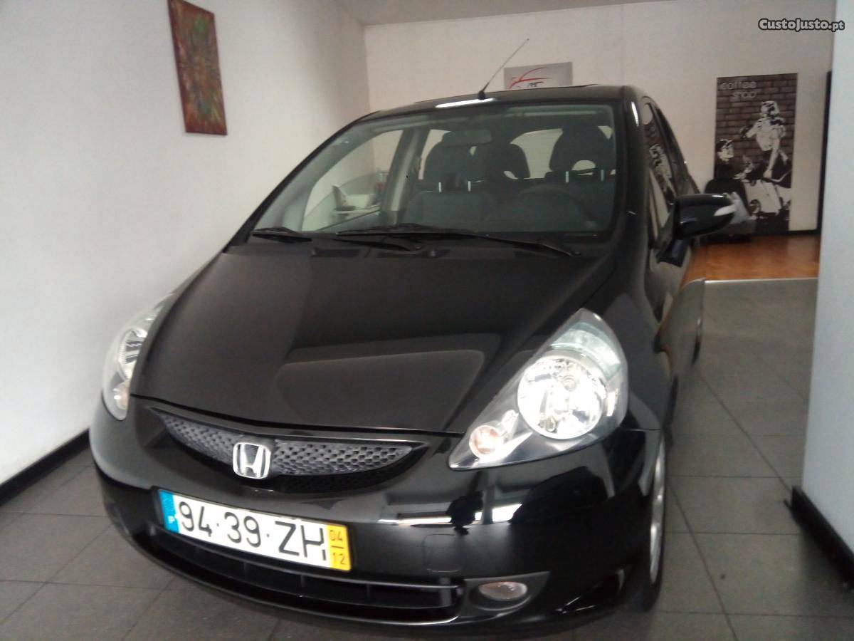 Honda Jazz 1.2 live Dezembro/04 - à venda - Ligeiros