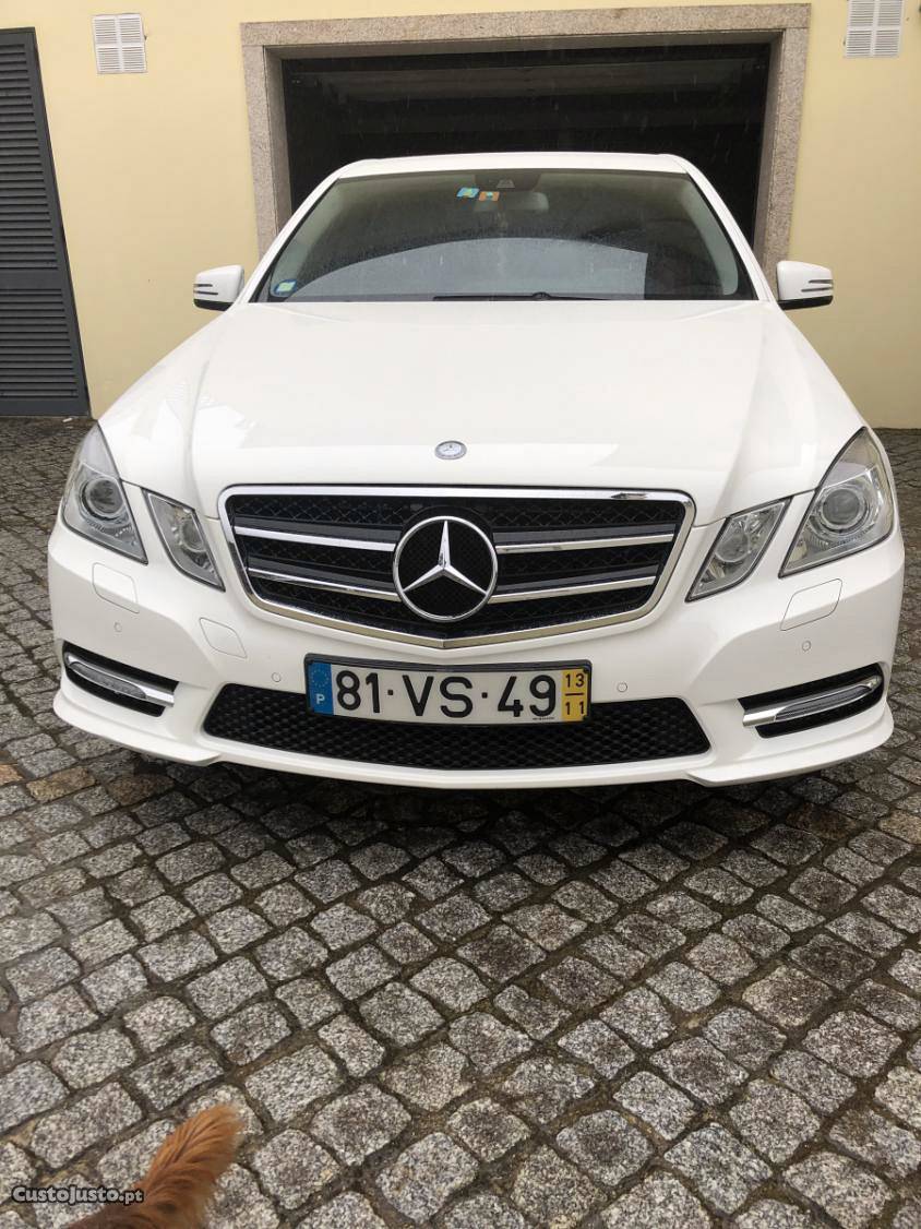 Mercedes-Benz E  Novembro/13 - à venda - Ligeiros