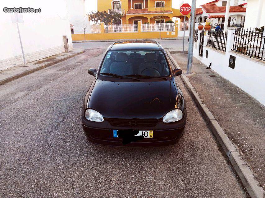Opel Corsa corsa  v Fevereiro/98 - à venda - Ligeiros
