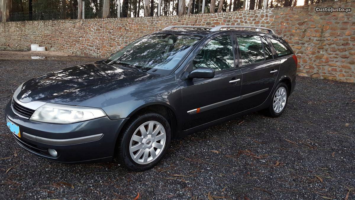 Renault Laguna 2.2 dci Junho/02 - à venda - Ligeiros