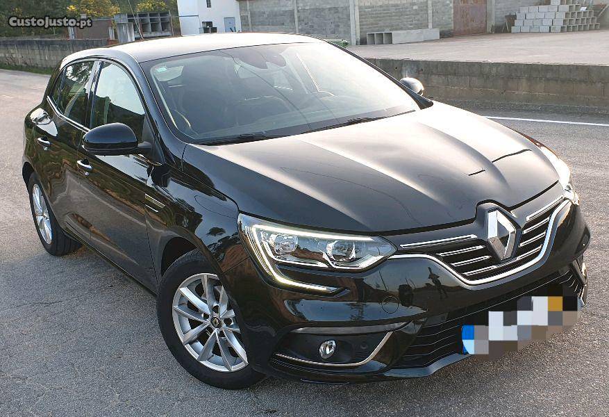 Renault Mégane Instinct Dezembro/17 - à venda - Ligeiros