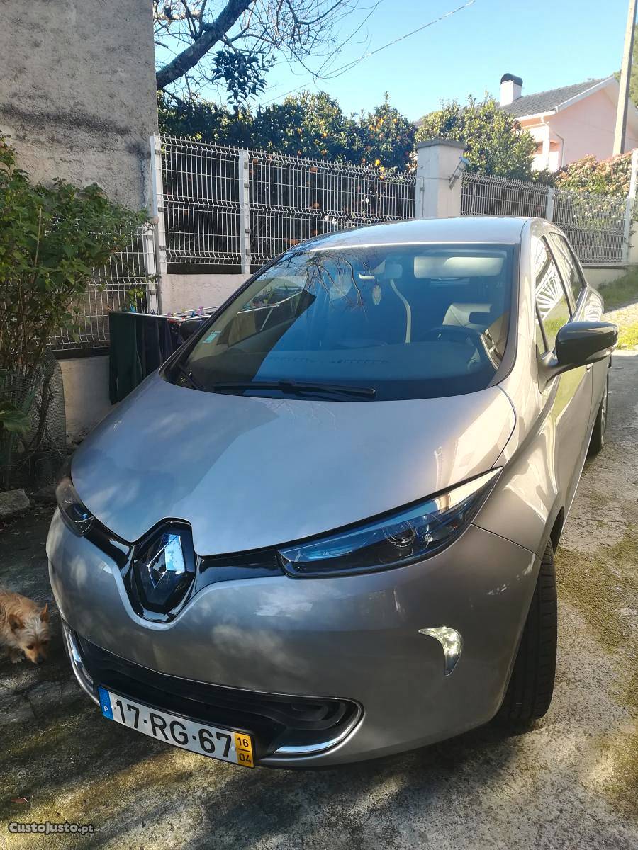 Renault Zoe Intens Abril/16 - à venda - Ligeiros