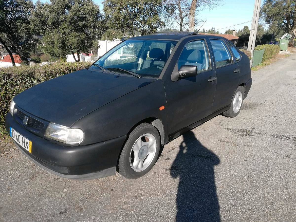 Seat Cordoba 1.4 Janeiro/97 - à venda - Ligeiros