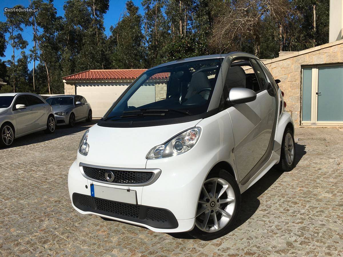 Smart ForTwo CDi Cabrio Junho/12 - à venda - Ligeiros