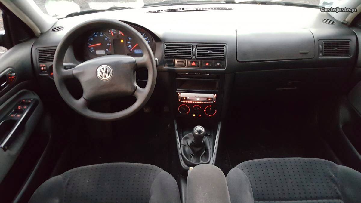 VW Golf 4, 1.4 Agosto/98 - à venda - Ligeiros Passageiros,