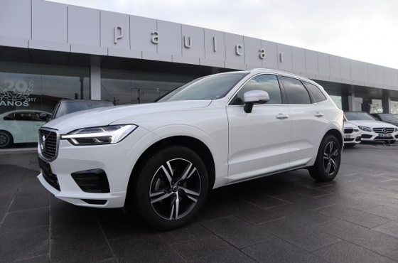 Volvo XC  D4 AWD R-Design - PAULCAR