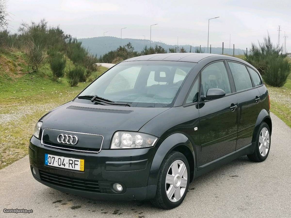 Audi A2 1.4 Essence Fevereiro/01 - à venda - Ligeiros