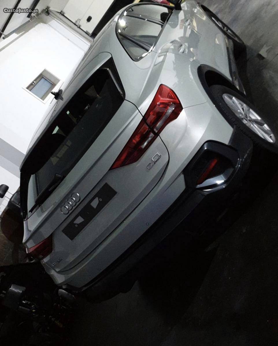 Audi Q3 Para exportação Março/19 - à venda - Ligeiros