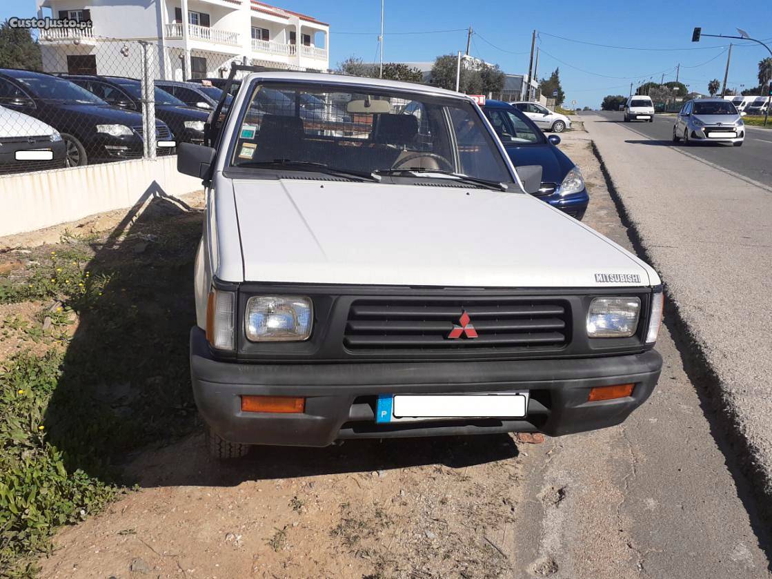 Mitsubishi L D Dezembro/94 - à venda - Comerciais /