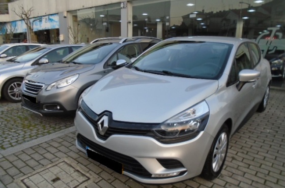Renault Clio 1.5 DCI 75CV - STAND JUCAR