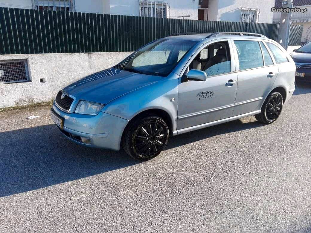 Skoda Fabia 1.4MPI Setembro/02 - à venda - Ligeiros