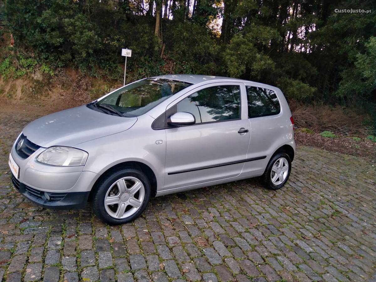 VW Fox 1.2 Maio/05 - à venda - Ligeiros Passageiros, Porto