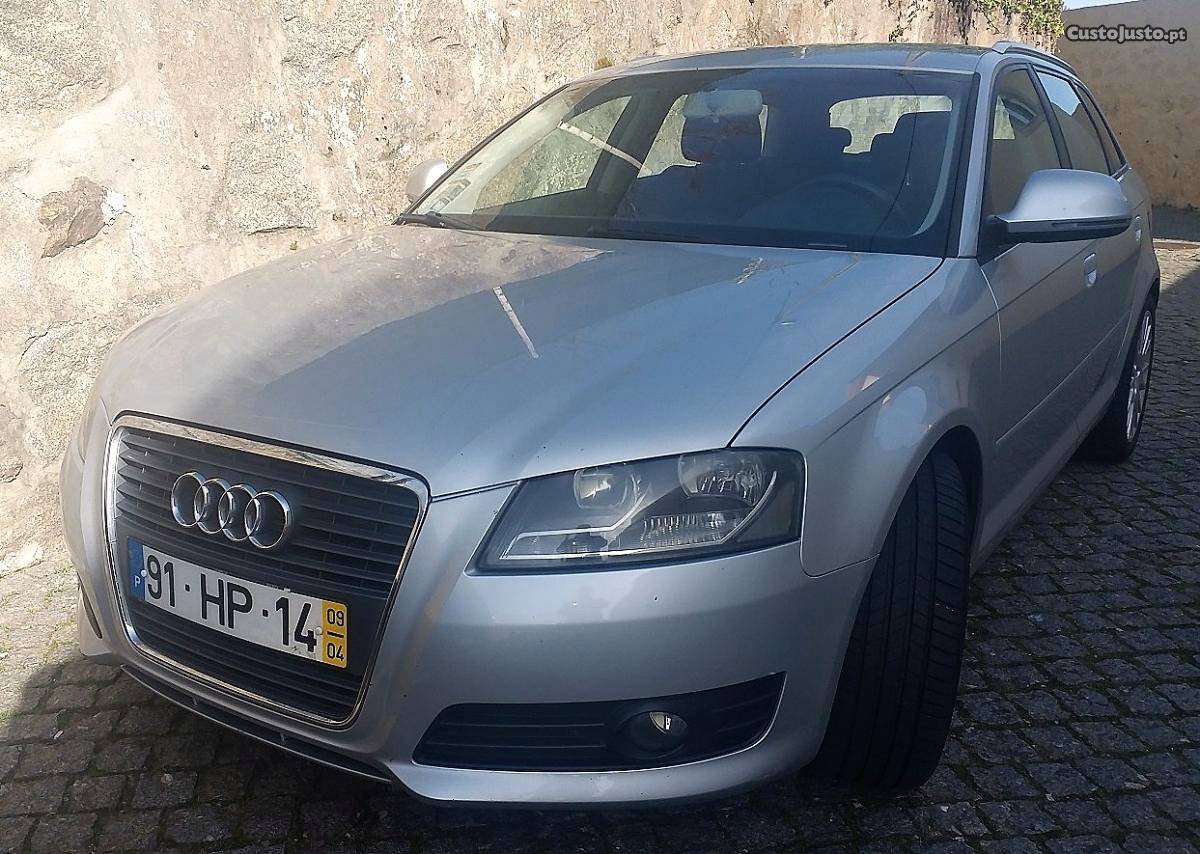 Audi A3 Sportback 1.9 TDi Abril/09 - à venda - Ligeiros