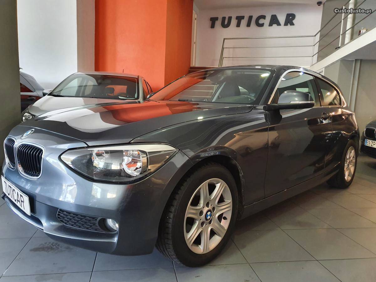 BMW 116 d 116cv Setembro/13 - à venda - Ligeiros