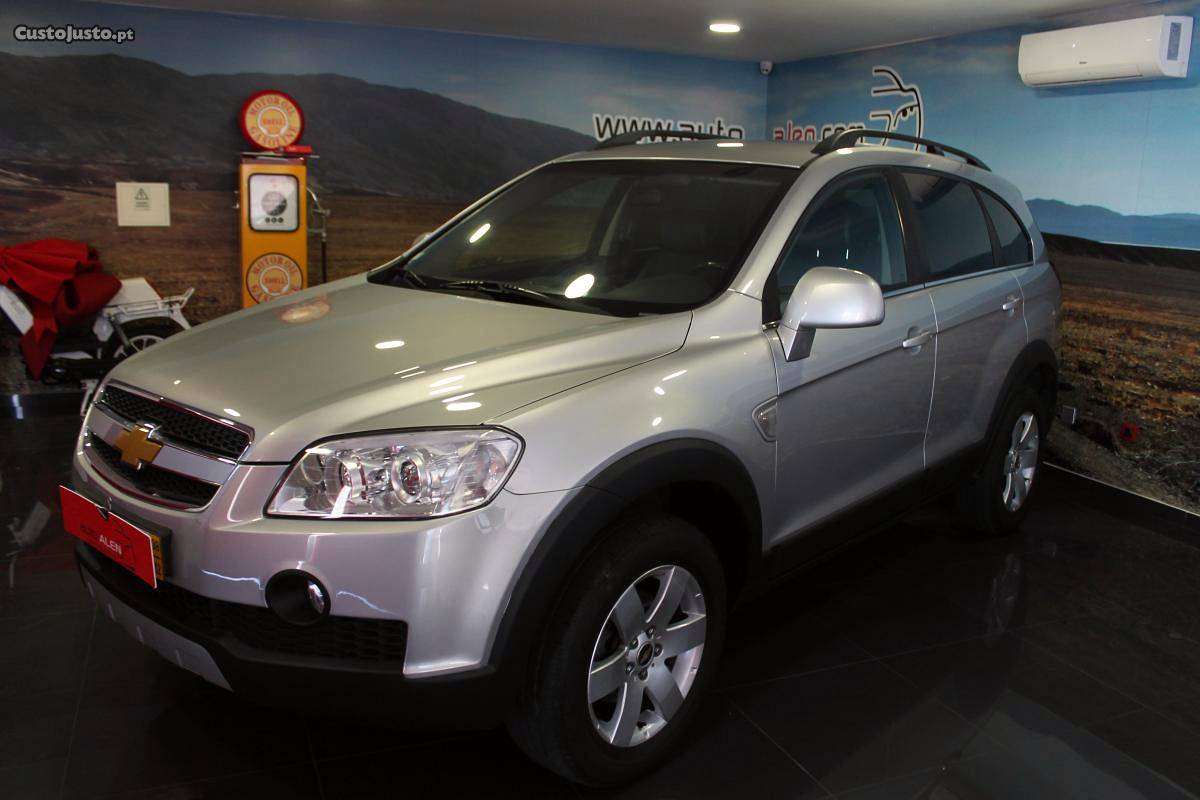 Chevrolet Captiva 2.0 VCDI SEVEN 7 L. Dezembro/08 - à venda