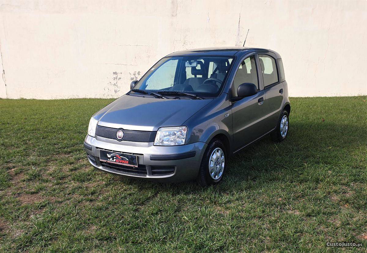 Fiat Panda 1.2 Lounge Abril/12 - à venda - Ligeiros