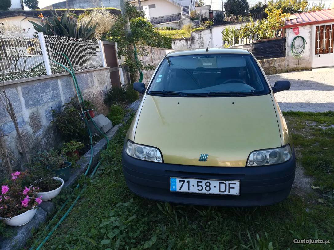 Fiat Punto 55 Fevereiro/94 - à venda - Ligeiros