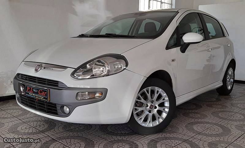 Fiat Punto Evo Dynamic 1.4 Agosto/10 - à venda - Ligeiros