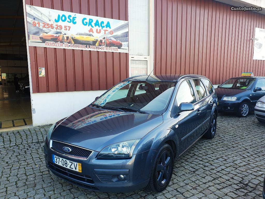 Ford Focus Sw 1.6Tdci  Abril/05 - à venda - Ligeiros