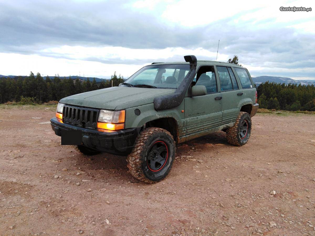 Jeep Grand Cherokee Laredo Julho/98 - à venda - Ligeiros