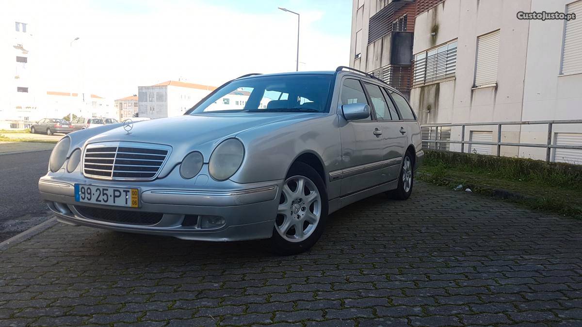 Mercedes-Benz E cv Nacional Abril/00 - à venda -
