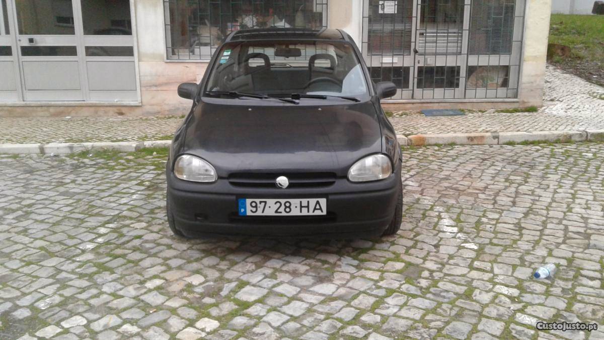 Opel Corsa Corsa b 1.2 Julho/97 - à venda - Ligeiros