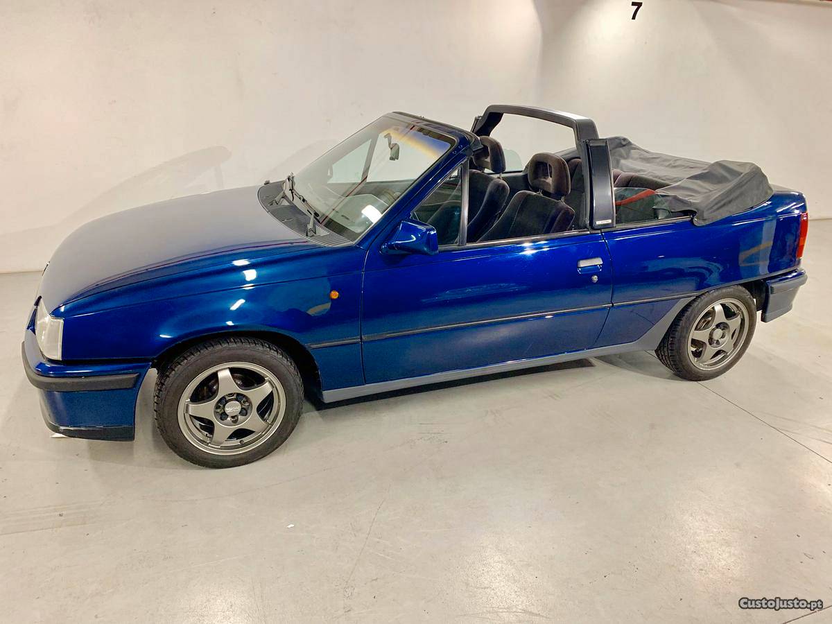 Opel Kadett Cabrio 1.6i Bertone Janeiro/92 - à venda -