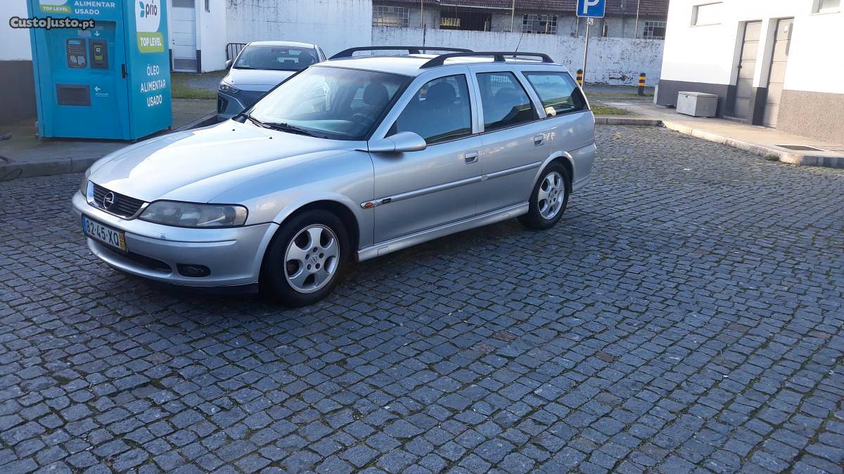 Opel Vectra 2.0 dti 100cv Janeiro/00 - à venda - Ligeiros