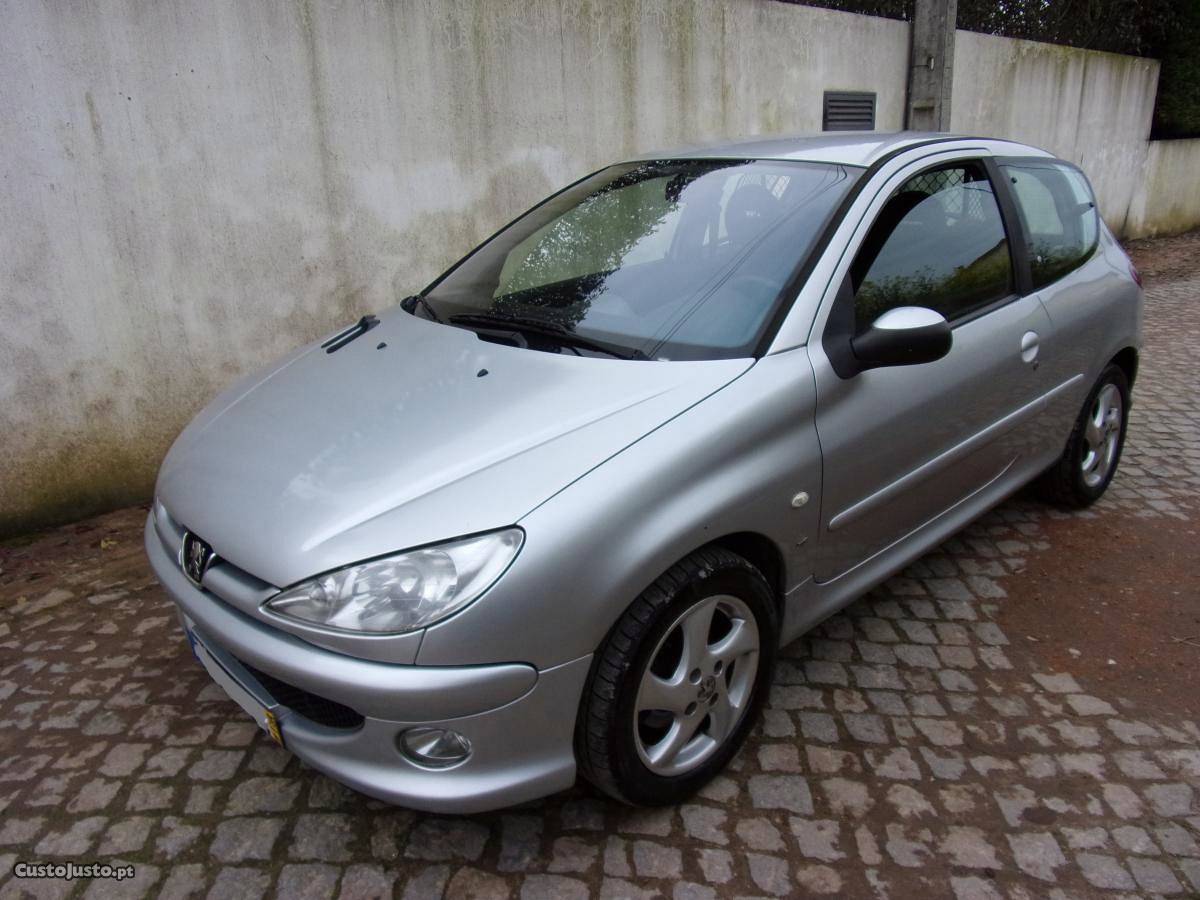 Peugeot cv Van Outubro/05 - à venda - Ligeiros