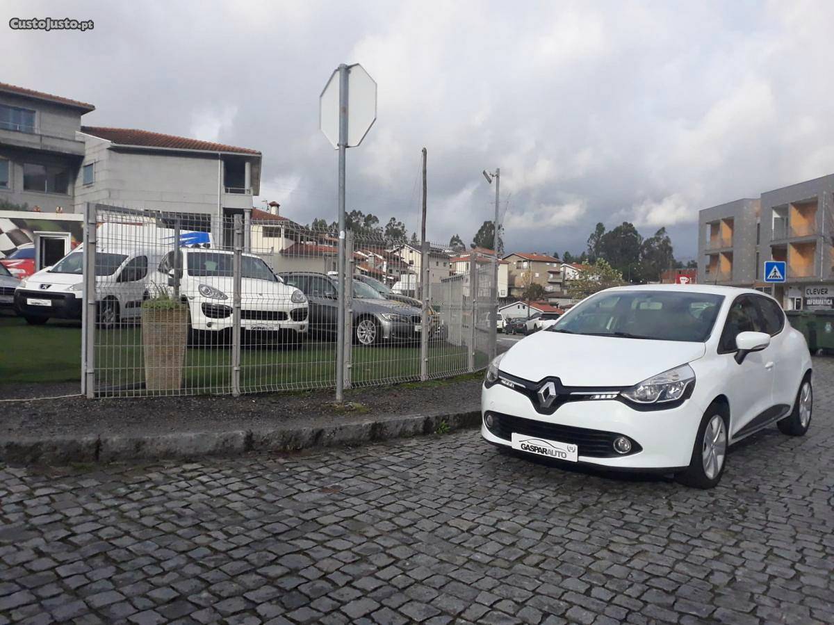 Renault Clio 1.5 Dci Dynamique S Novembro/16 - à venda -