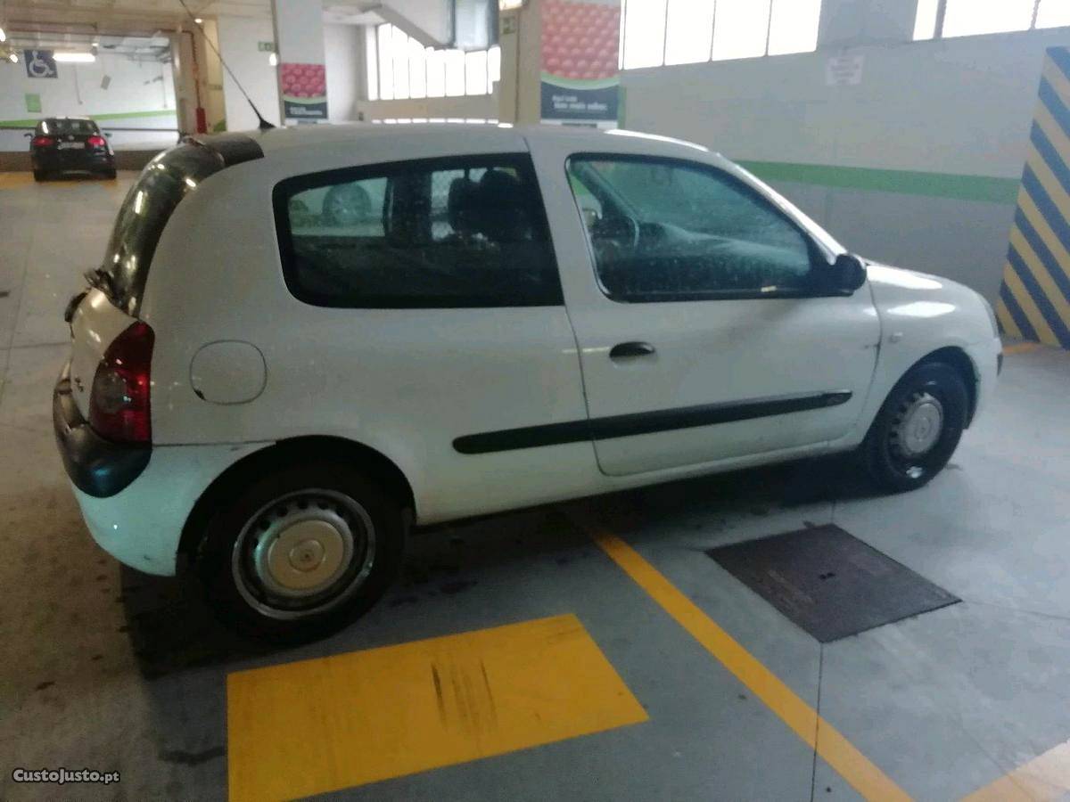 Renault Clio 1.5 dci van Dezembro/05 - à venda - Comerciais