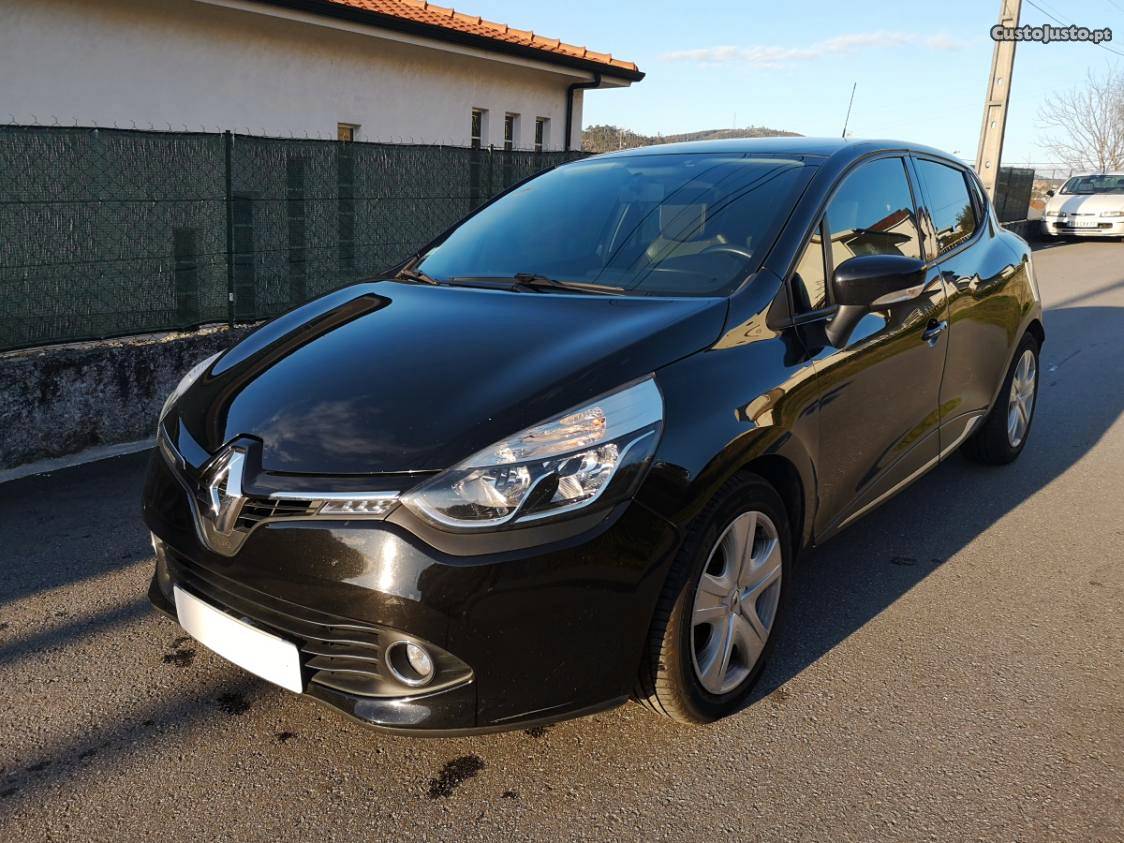 Renault Clio 1.5dci dynamic Gps Fevereiro/16 - à venda -